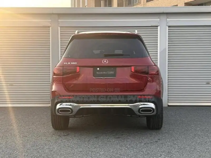 Mercedes Benz GLB 180 AMG Line 2024