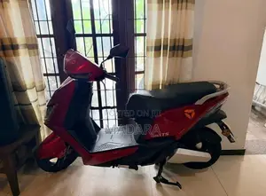Yadea T5 2025