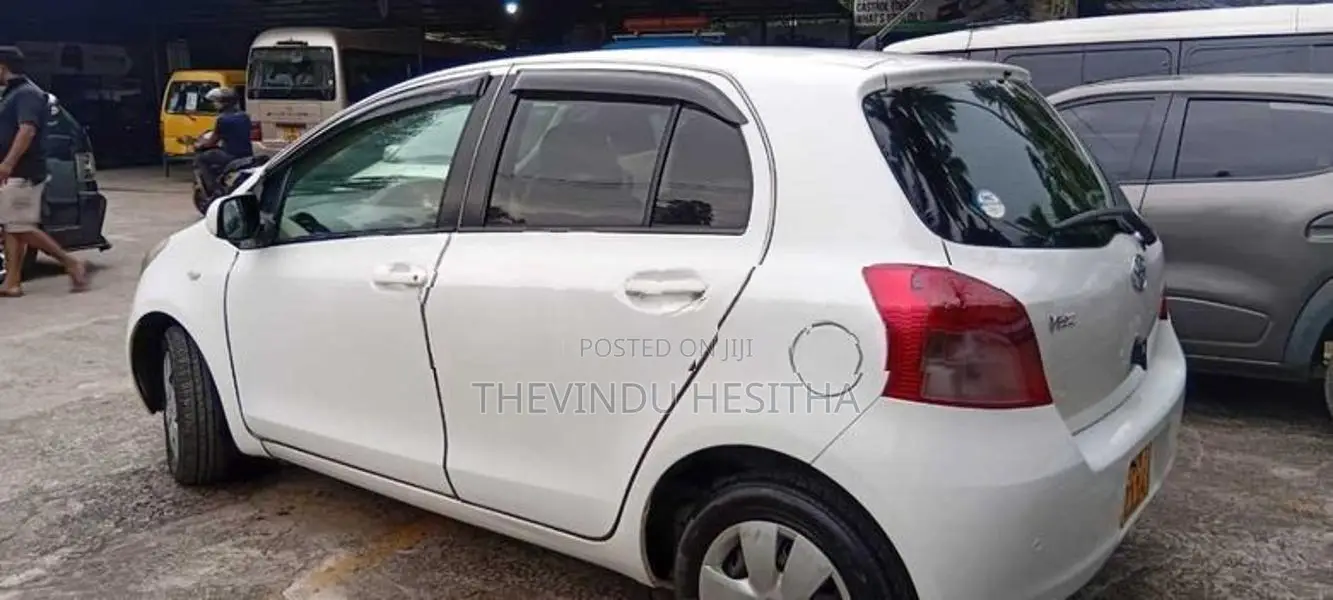 Toyota Vitz 2007
