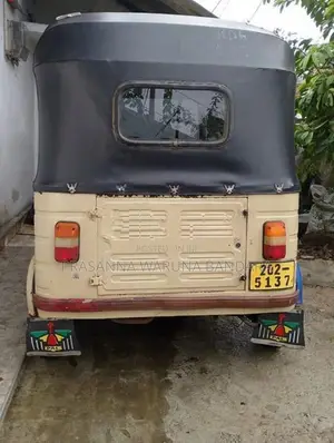 Bajaj RE 1996