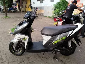 Yamaha Ray ZR Disc 2016