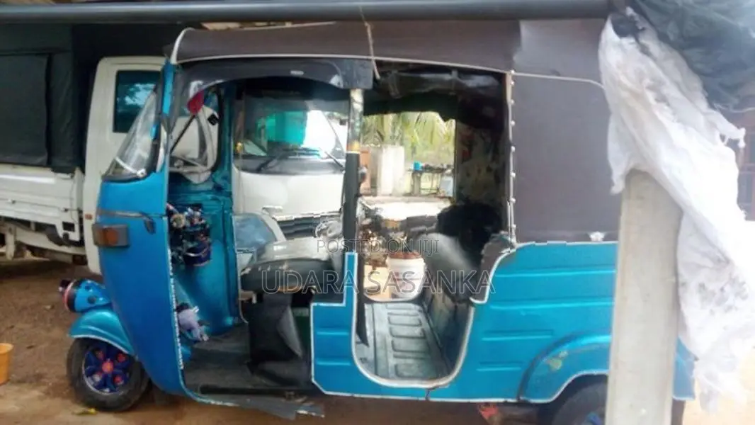 Bajaj RE Three Wheeler 1998