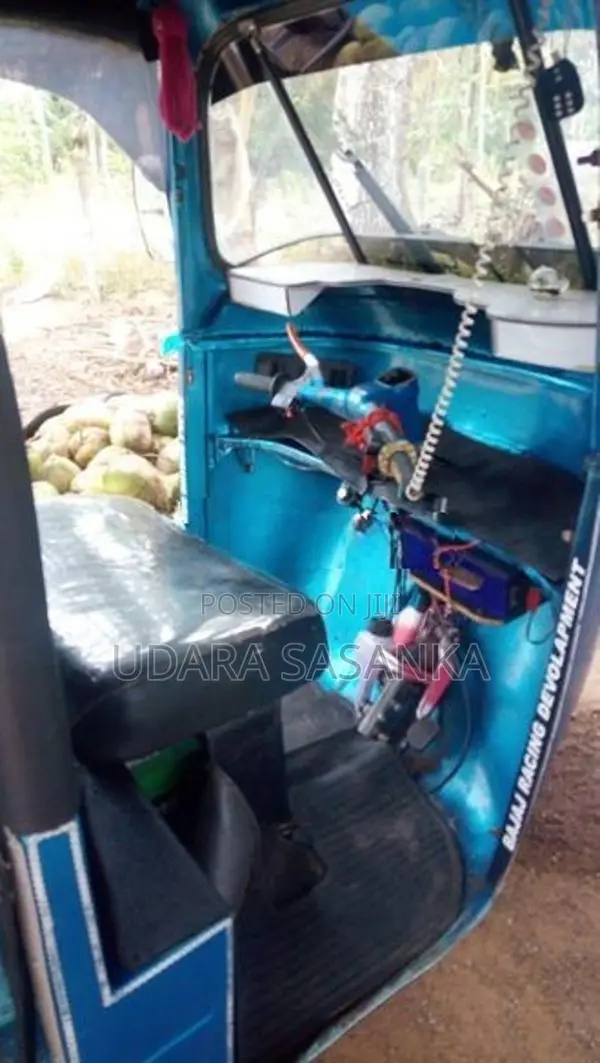 Bajaj RE Three Wheeler 1998
