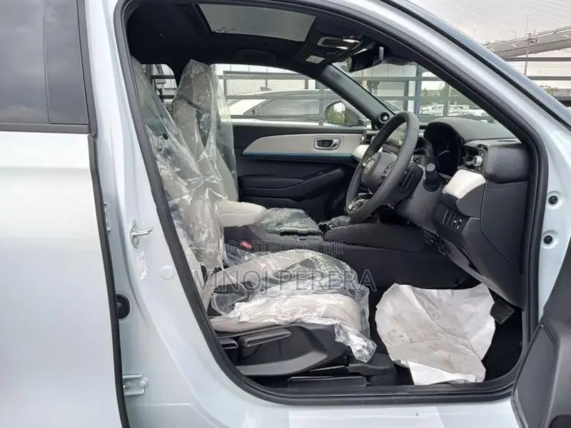 Honda Vezel Z play Premium 2026