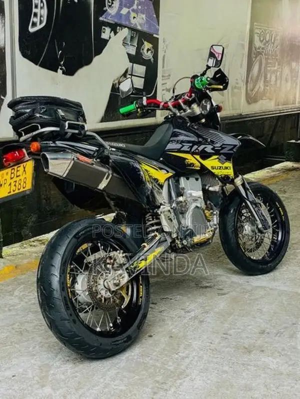 Suzuki DRZ 400SM 2015