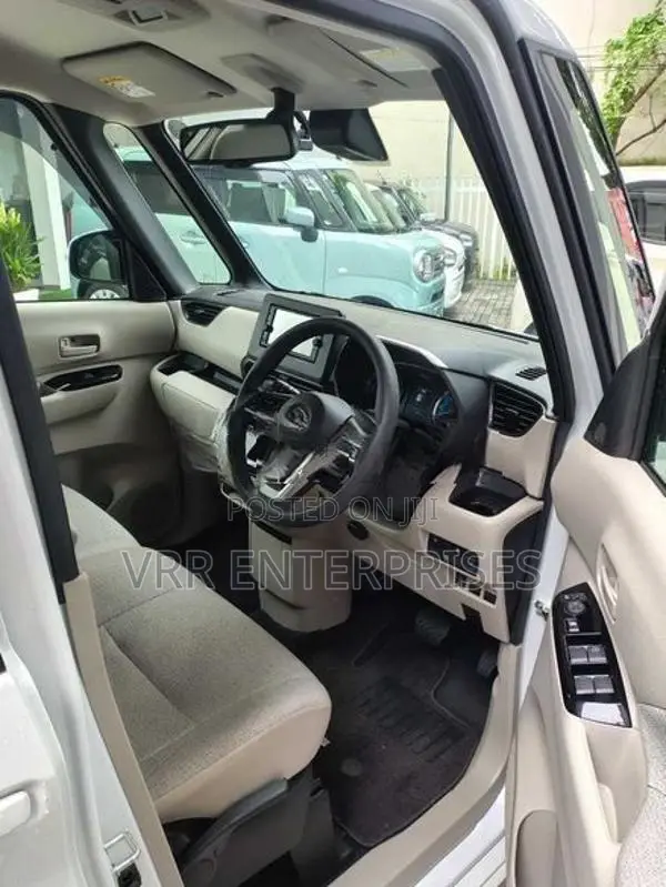 Nissan Roox 2024