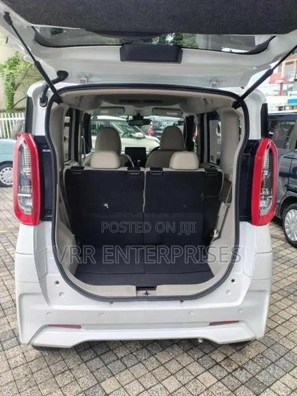Nissan Roox 2024