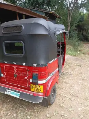 Bajaj RE 2015