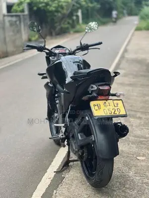 Yamaha FZ v2 2016