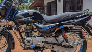 Bajaj CT100 2017