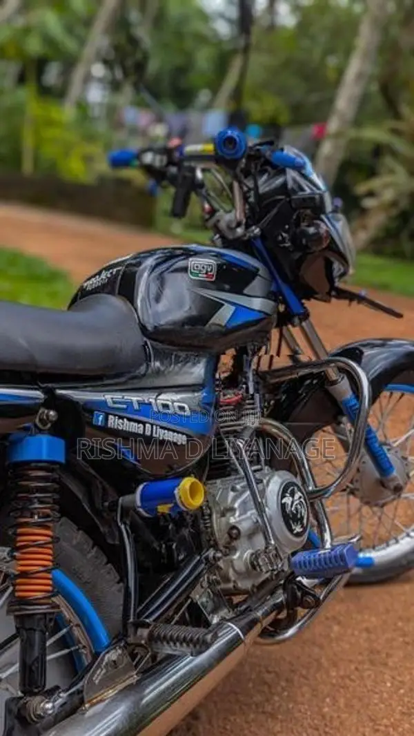 Bajaj CT100 2017