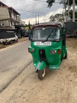 Bajaj RE 2010
