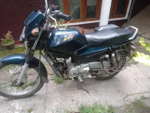 Bajaj Byk 2004