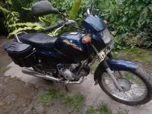 Bajaj Byk 2004