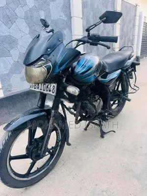 Bajaj Discover 2013