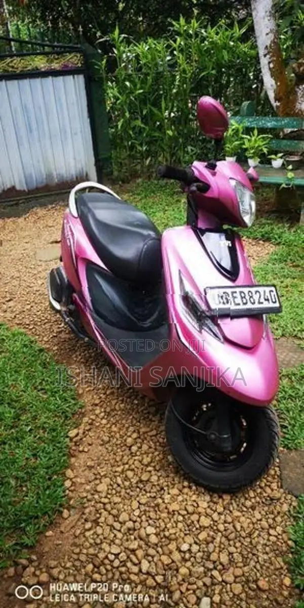 TVS Zest 2017