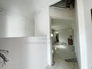 Main Road Commercial Space for Rent – Hokandara