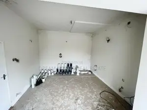 Main Road Commercial Space for Rent – Hokandara
