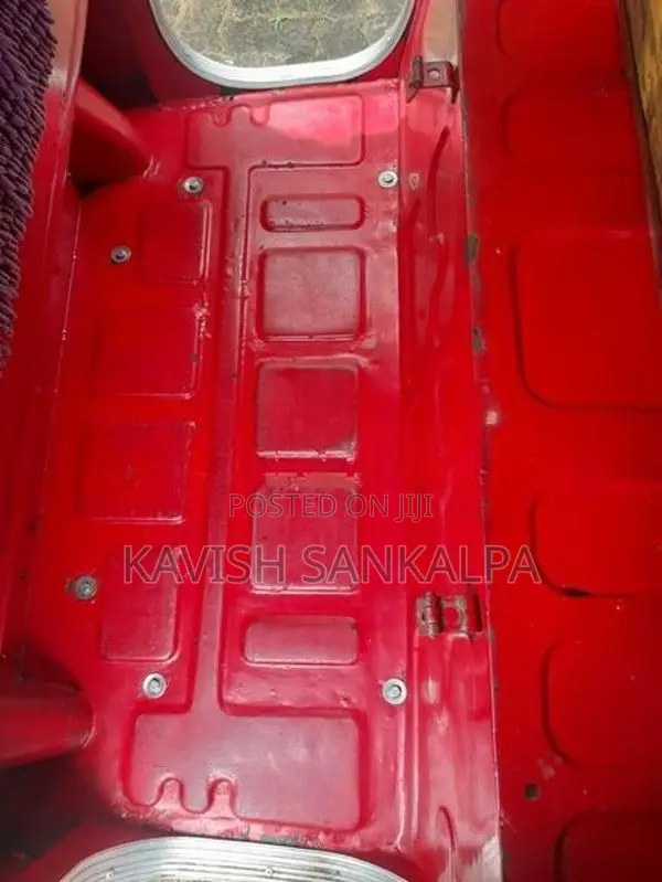 Bajaj RE 2013