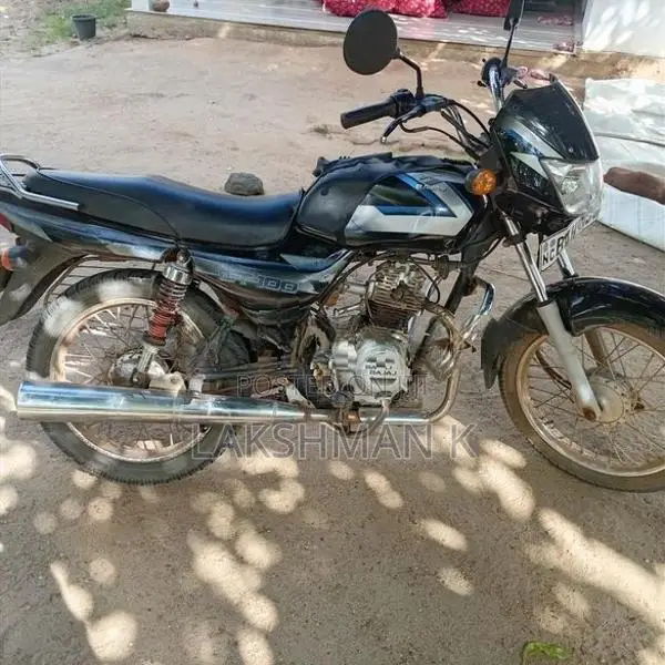 Bajaj CT100 2014