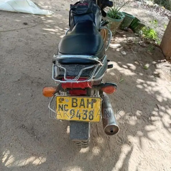 Bajaj CT100 2014