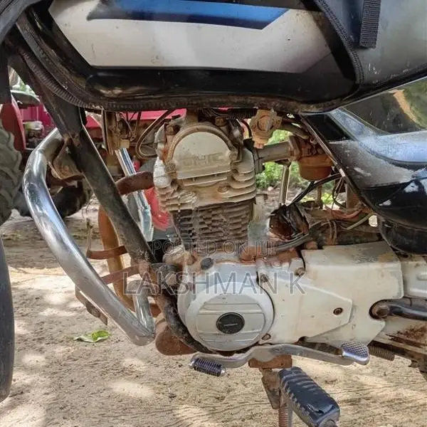 Bajaj CT100 2014