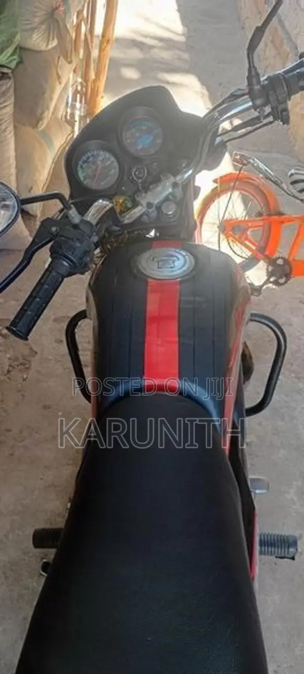 Hero HF Deluxe 2016