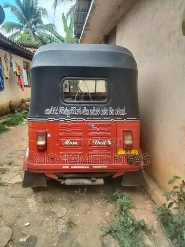 Bajaj RE 2009