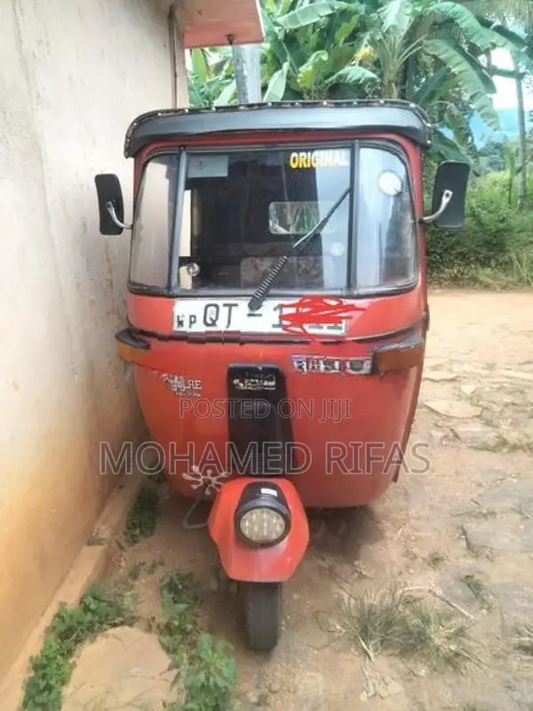 Bajaj RE 2009