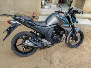 Yamaha FZ 2018