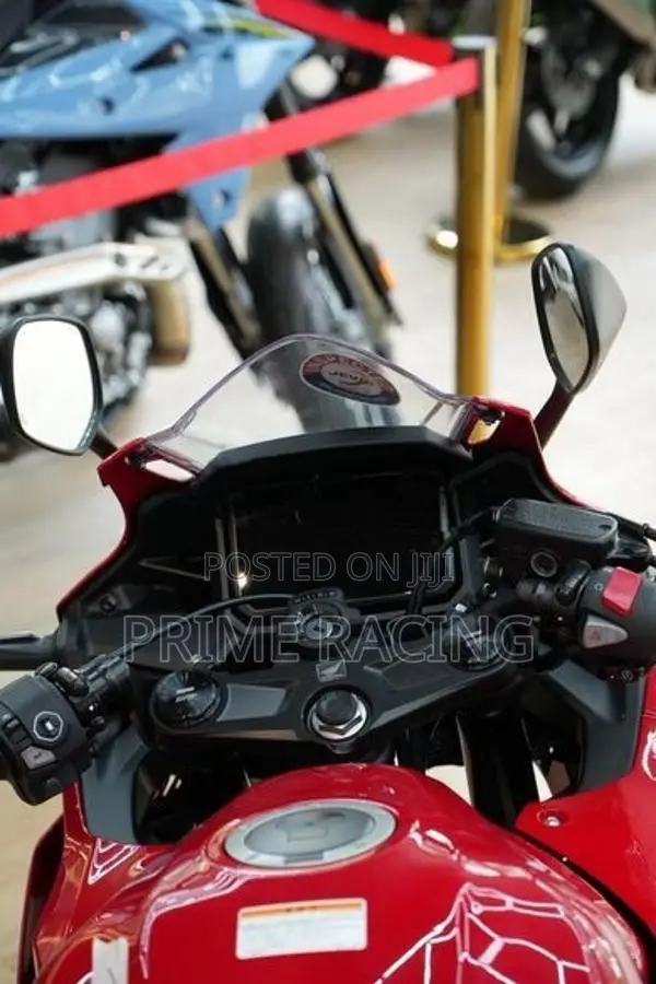 Honda CBR 400R 2026