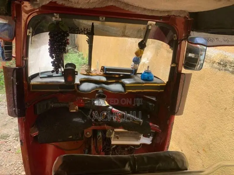 Bajaj RE 1992