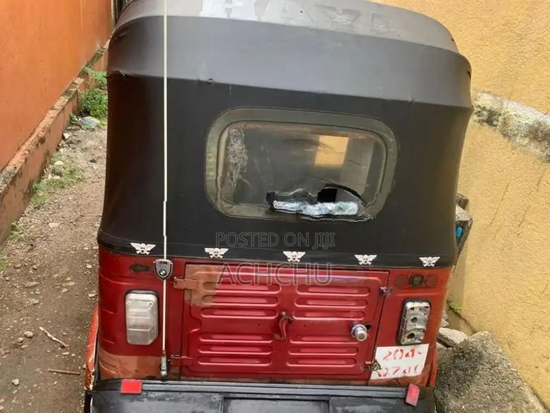 Bajaj RE 1992