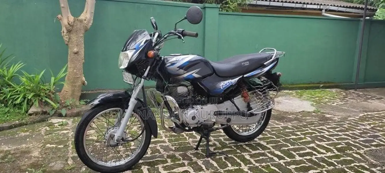 Bajaj CT100 2017