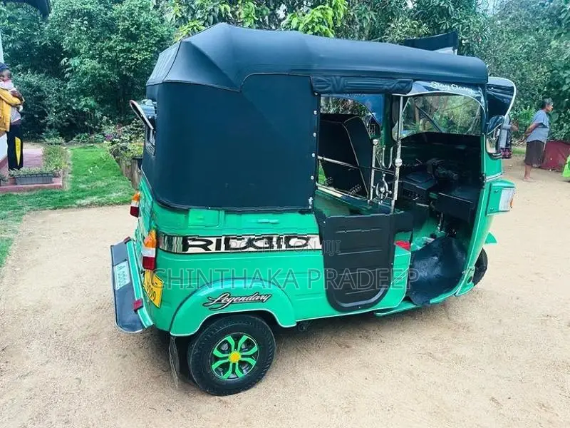 Bajaj Tree Wheel 2011