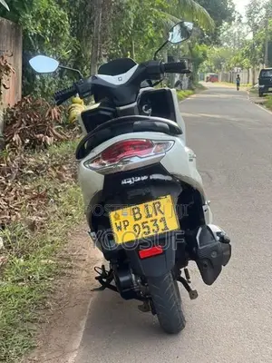 Suzuki Burgman 125 2020