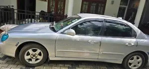 Hyundai Sonata 2001
