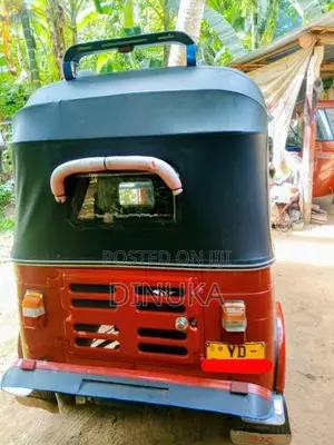 Bajaj RE 2010