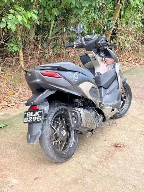 Hero XOOM 125R 2026