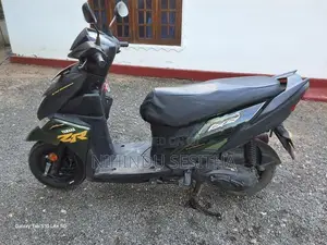 Yamaha RayZR 2019