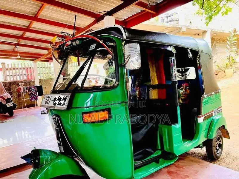 Bajaj RE 2009