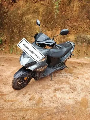 Yamaha RayZR 2018