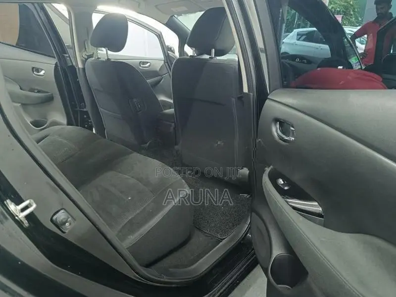 Nissan Leaf 2014