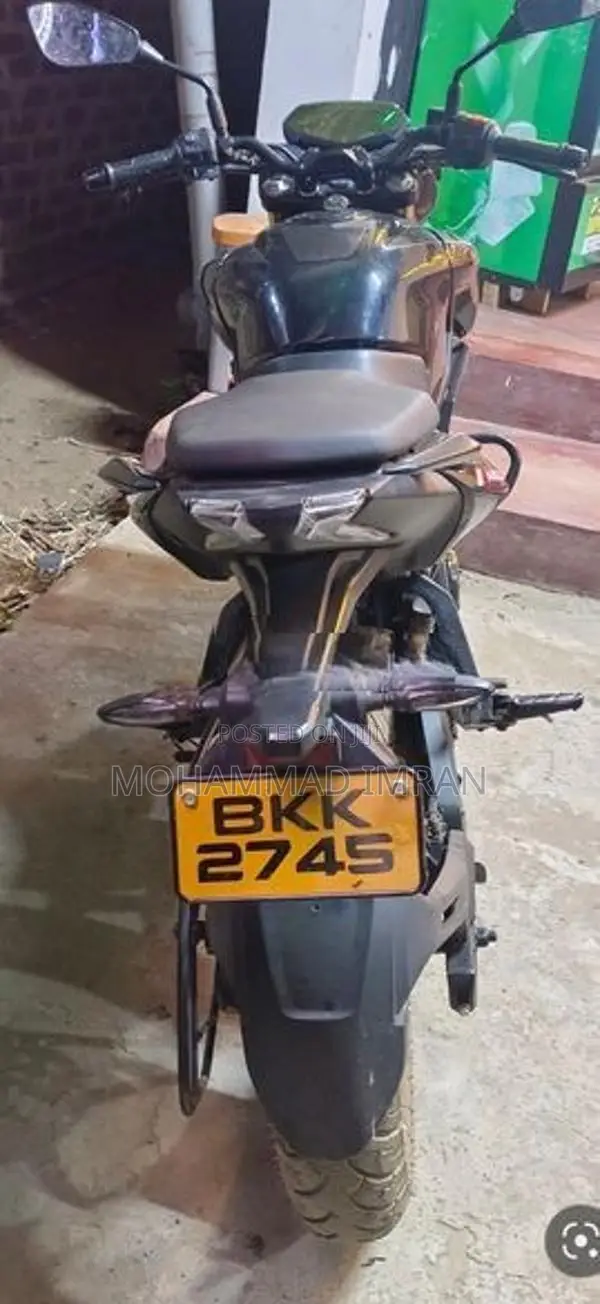 Bajaj Pulsar N160 2024