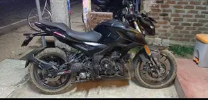 Bajaj Pulsar N160 2024