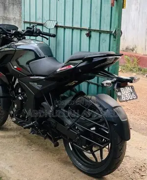 Bajaj Pulsar N160 2025