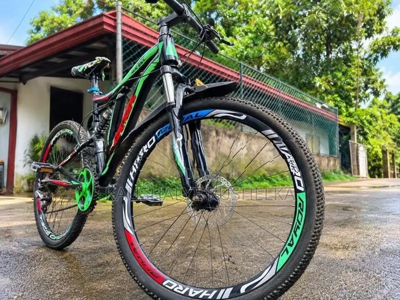 Tomahawk Haro Royal Mountain Bicycle
