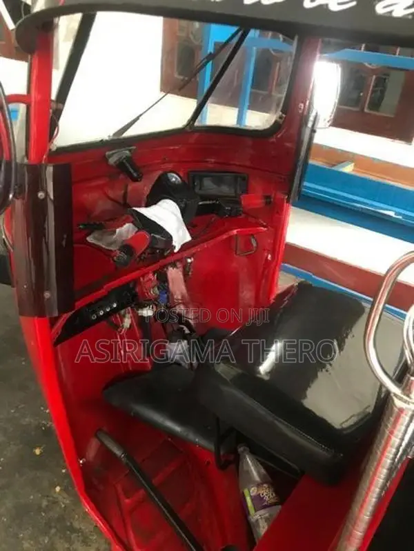 Bajaj RE 2009