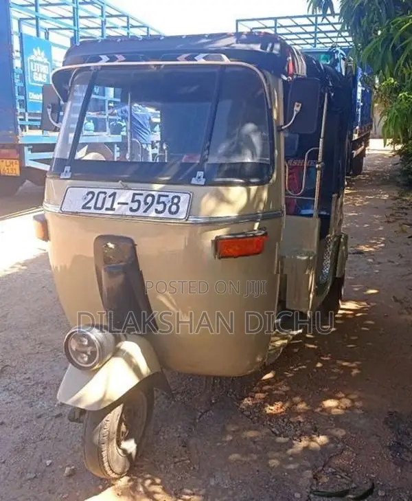 Bajaj RE 1995