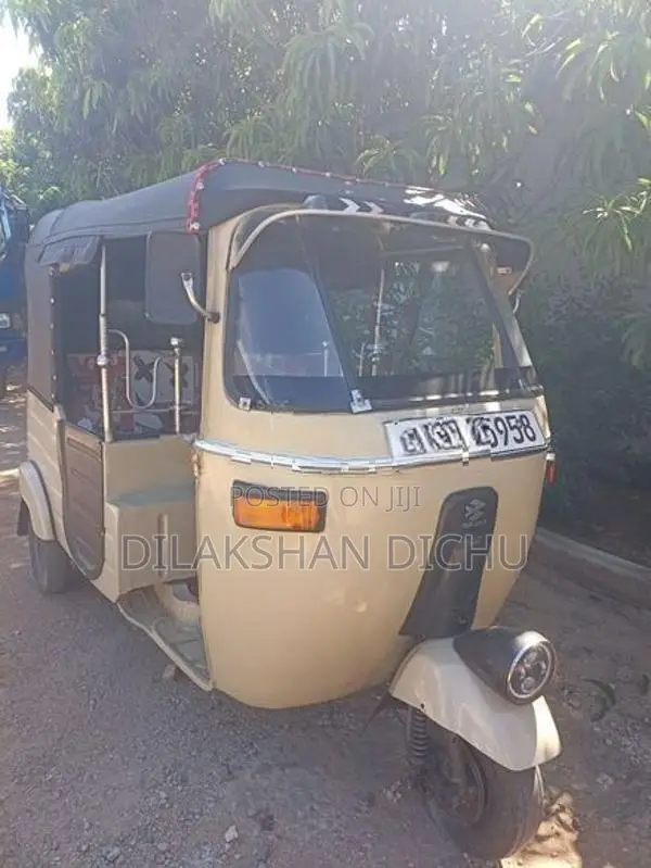 Bajaj RE 1995